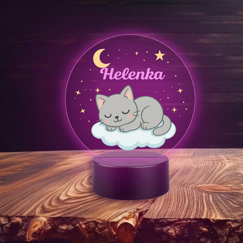 Kočka na oblačné lampě
