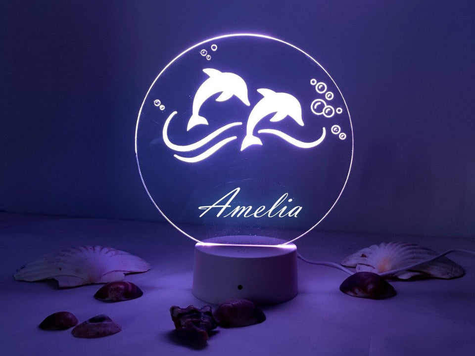 3D lampka nocna LED w formie delfina, zmieniająca kolory, zasilana kablem lub na baterie, sterowana pilotem.